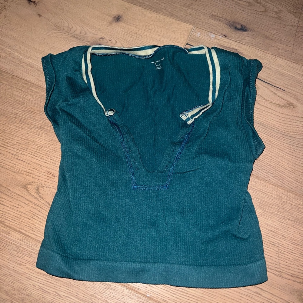 urban outfitters go for gold top